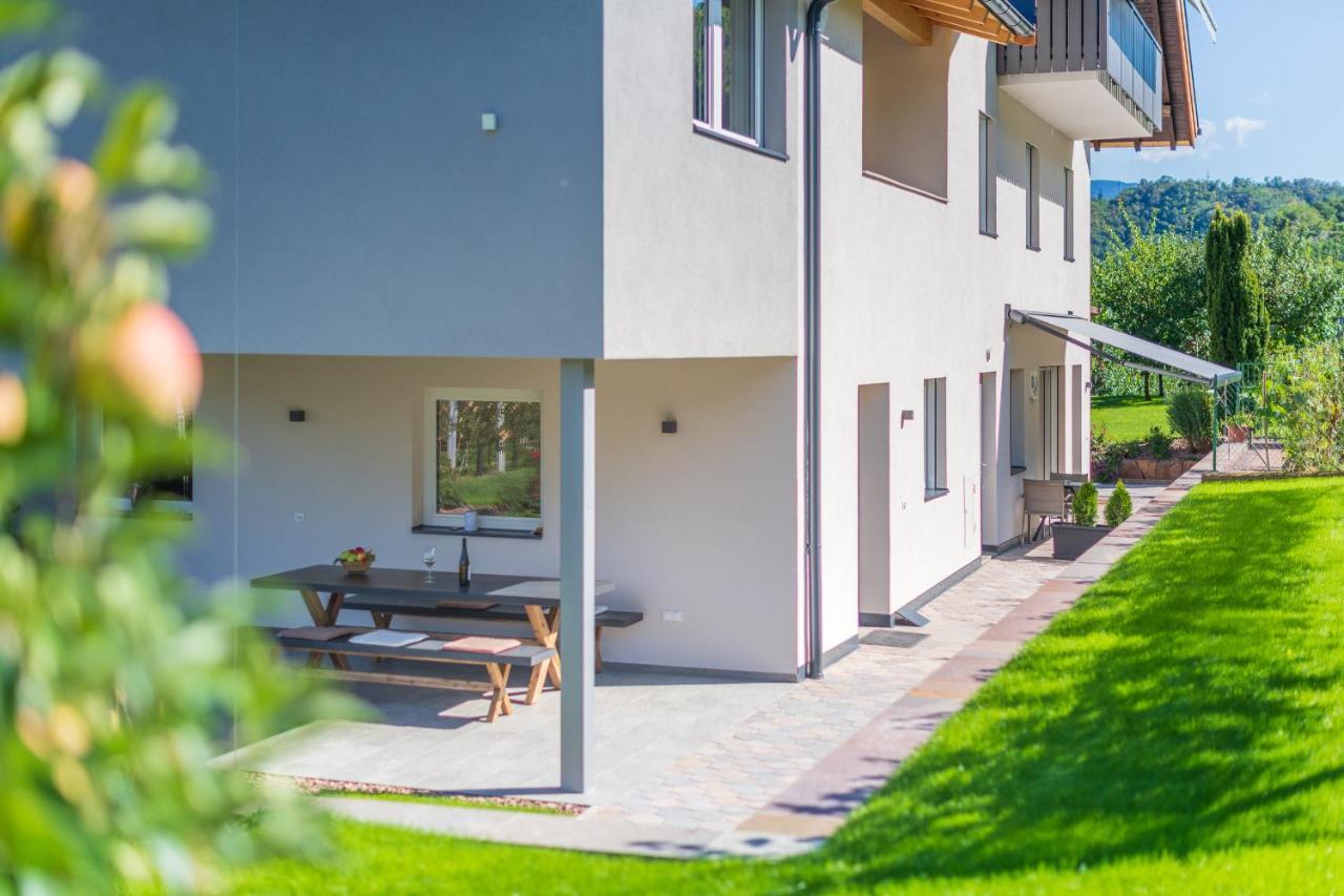 Haus Stolz Bed & Breakfast Апиано сула Страда дел Вино Екстериор снимка